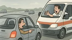 Witz: Ein Autofahrer sieht Blaulicht – bremst